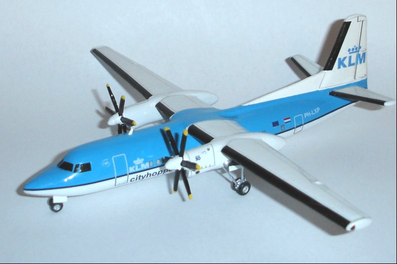 Fokker 50 KLM cityhopper in 1:144